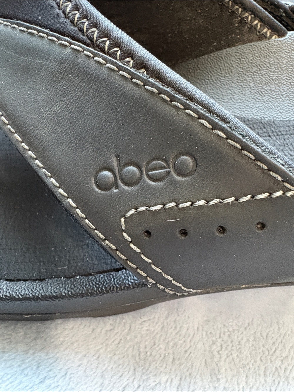 Abeo Women's Balboa Black Flip-Flop Sandals - Picture 2 of 11